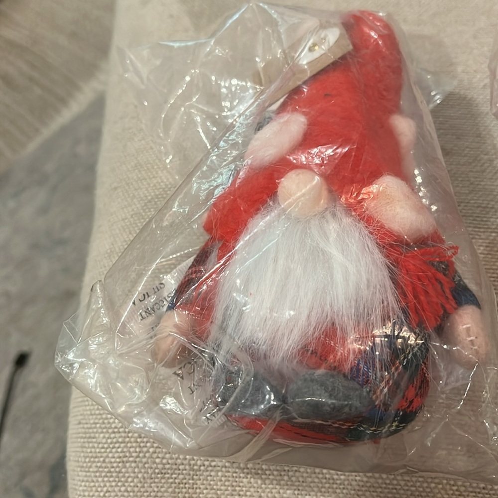 Mud Pie Small Christmas Gnome Sitters/Set of 3/NWT - Picture 5 of 12